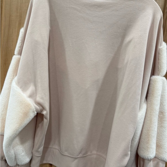 Zara Pinkish Cream Off White Oversized Sweatshirt Top Faux Fur Drop Shoulder - Picture 7 of 11